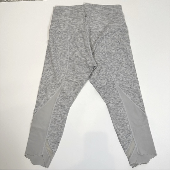 Lululemon Fast Free Crop Leggings Size 12 Gray Scallop - Picture 8 of 13